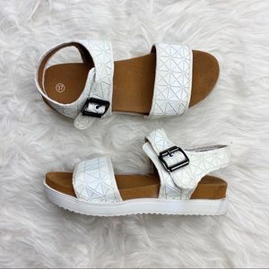 Bernie Mev Geometric Sandals